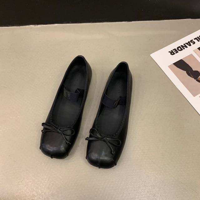 Mary Square Bow Toe Jane Flats