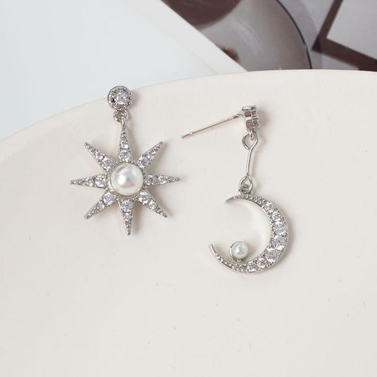 Moon Pearl Dangle Asymmetrical Faux Rhinestone Star Earring Alloy