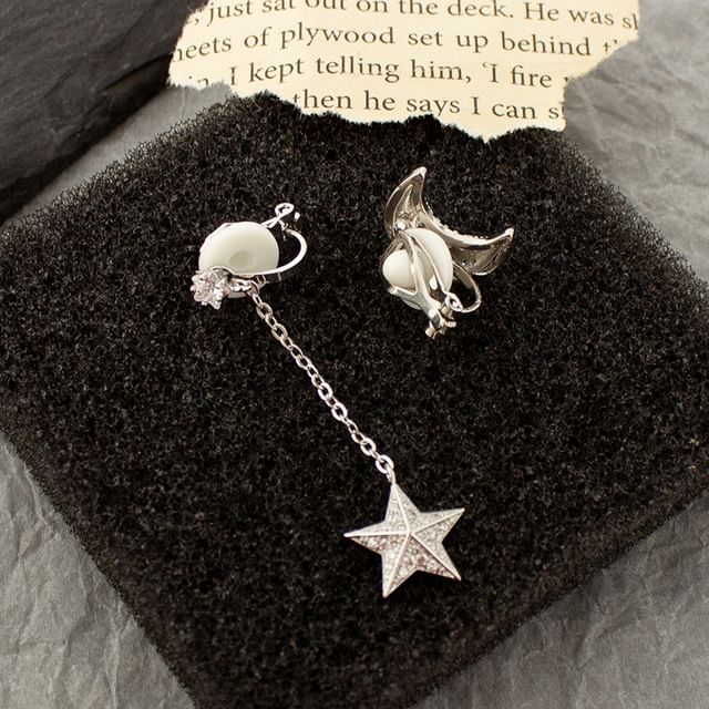 Moon Asymmetrical Star Dangle Alloy Earring