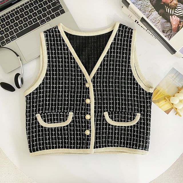 V-Neck Plaid Tweed Button Cropped Vest