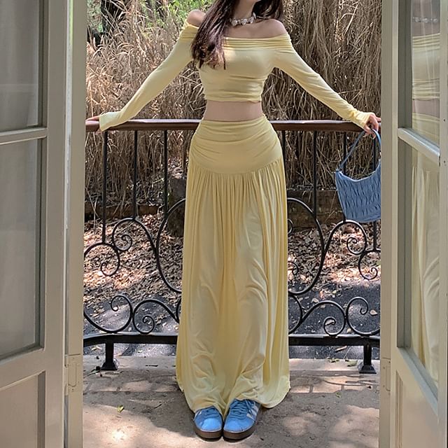 Fit Long-Sleeve Slim A-Line Crop + Plain Set: Maxi Skirt Off-Shoulder Tee High Waist
