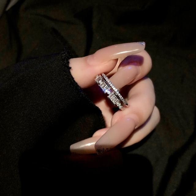 Designs) Rhinestone Alloy Ring (Various