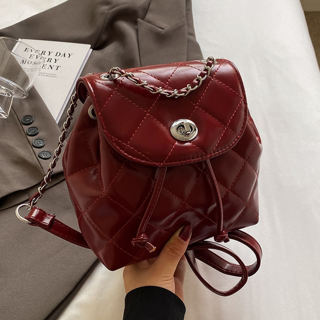 Drawstring Flap Backpack Quilted