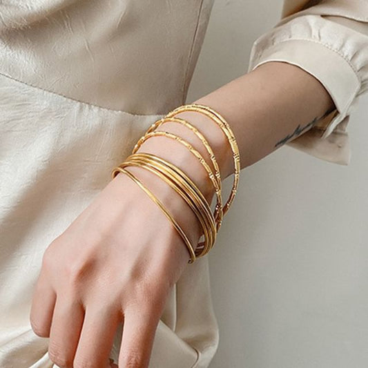 Set / Beaded Bracelet Metal Bangle