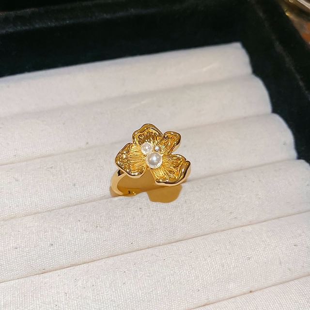 Ring / Rhinestone Faux Smiley Pearl Face