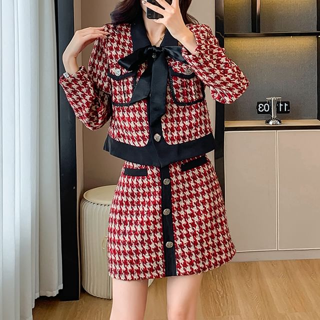 Set: Collared Houndstooth Contrast Trim Button-Up Tweed Crop Jacket + High Rise Mini A-Line Skirt