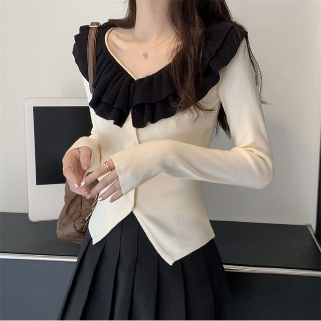 V-Neck Ruffle Detail Knit Cardigan
