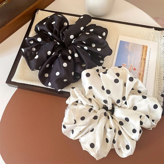 Dotted Scrunchie