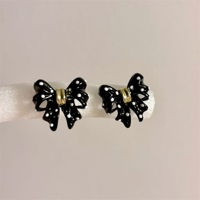 Bow Stud Earring
