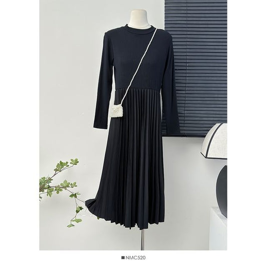 Frayed Tweed Vest / Pleated A-Line Dress