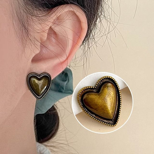 Heart Stud Earring / Clip-On Earring