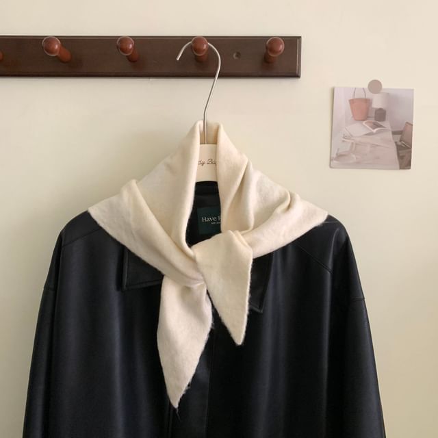 Triangle Wool Scarf Plain