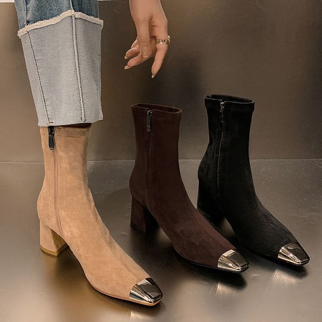 Plain Short Detail Metal Block Heel Boots