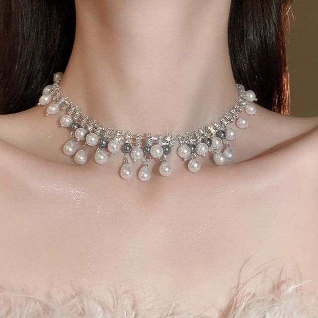 Faux Fringed Necklace Rhinestone Pearl