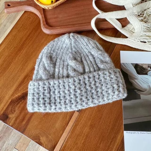 Knit Cable Plain Beanie