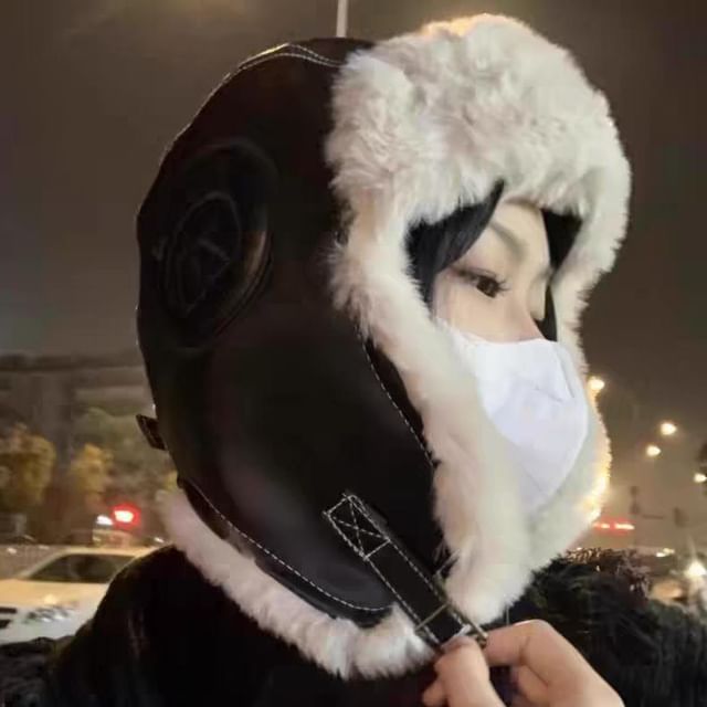 Trapper Fluffy Hat Faux / Plain Leather Panel