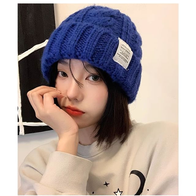 / Plain Fluffy Beanie Knit Cable