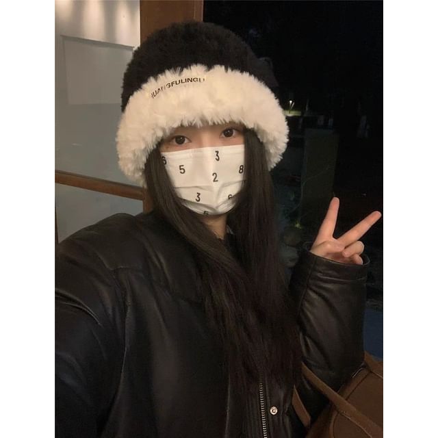 Tone Hat Bear Two / Fluffy