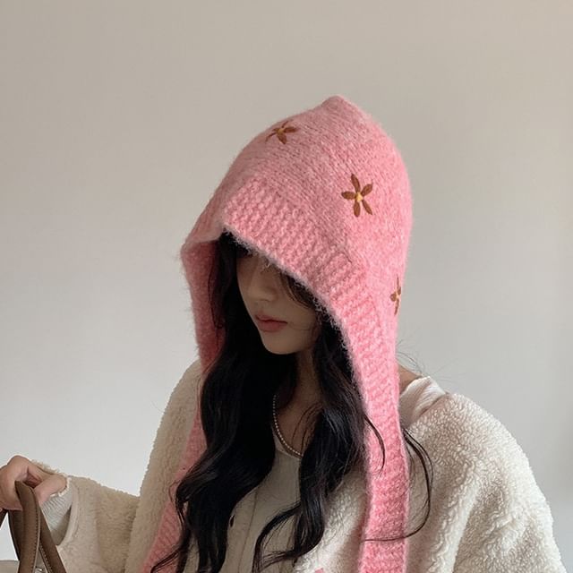 Bonnet Embroidered Knit Hat Floral