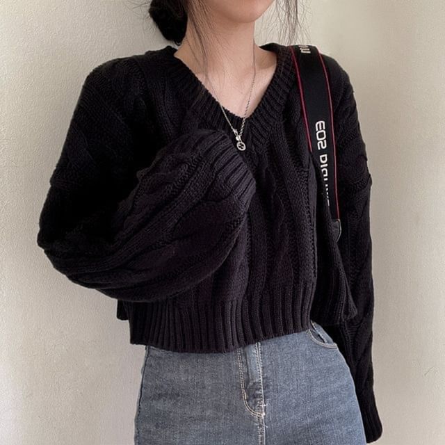 V-Neck Cable-Knit Cropped Jumper Sweater