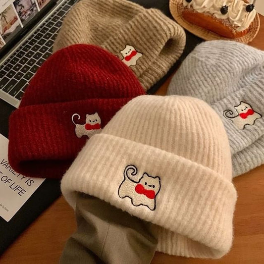 Beanie Cat Embroidered Knit