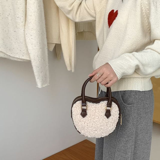 Bag Faux Crossbody Heart Shearling