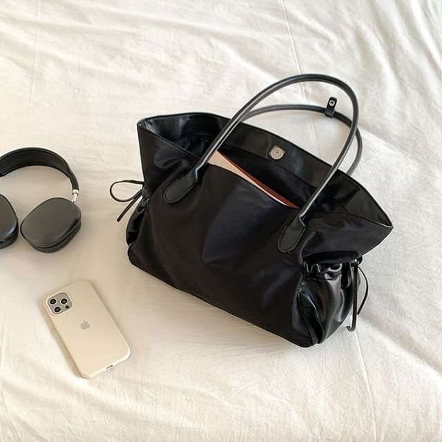 Tote Multi-Pocket Plain Bag