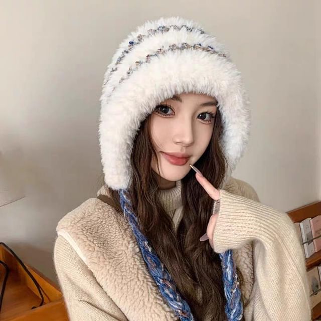 Trapper Fluffy Knit Hat Striped