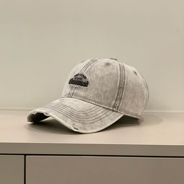 Distressed Washed Cap Embroidered Letter