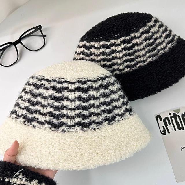 Bucket Fluffy Striped Hat