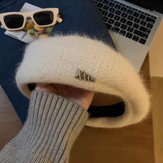 Knit Accent Beret Rhinestone