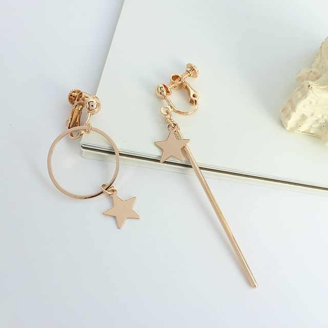 Earring Dangle Asymmetrical Star