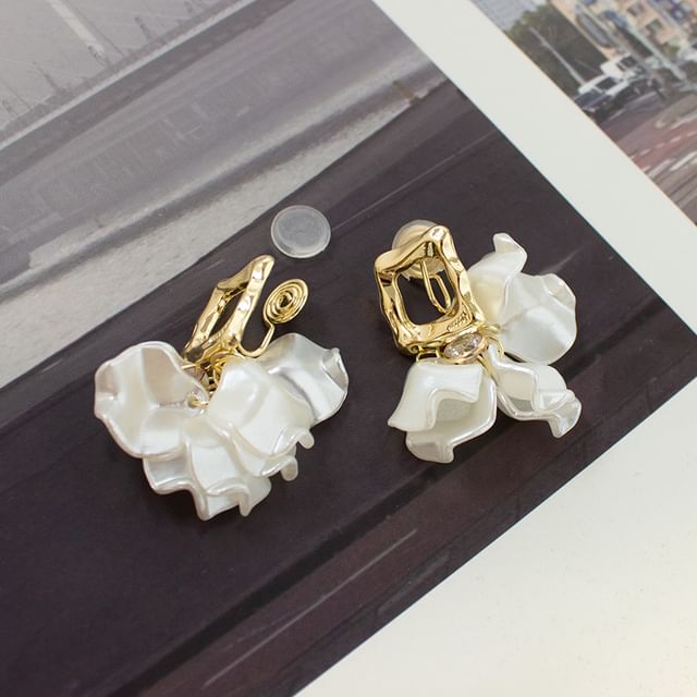 Earring Flower Drop