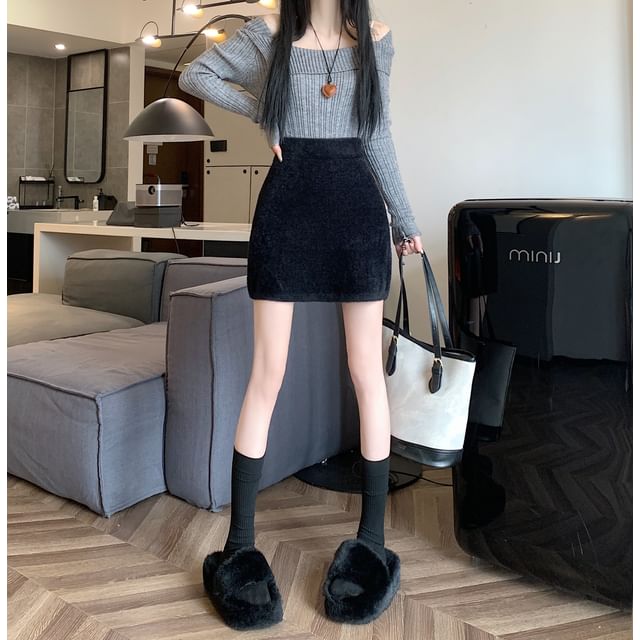 Mini Plain Pencil Skirt Fluffy High Rise