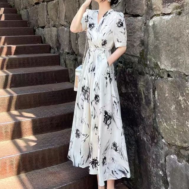 Floral A-Line Print Dress Elbow-Sleeve V-Neck Midi