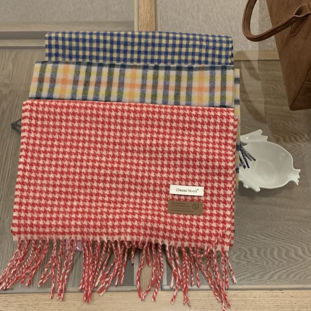 Applique Plaid Fringed Scarf Trim