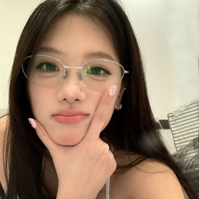 Thin Oval Eyeglasses Frame