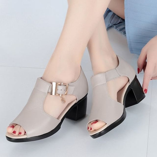 Heel Buckled Sandals Chunky