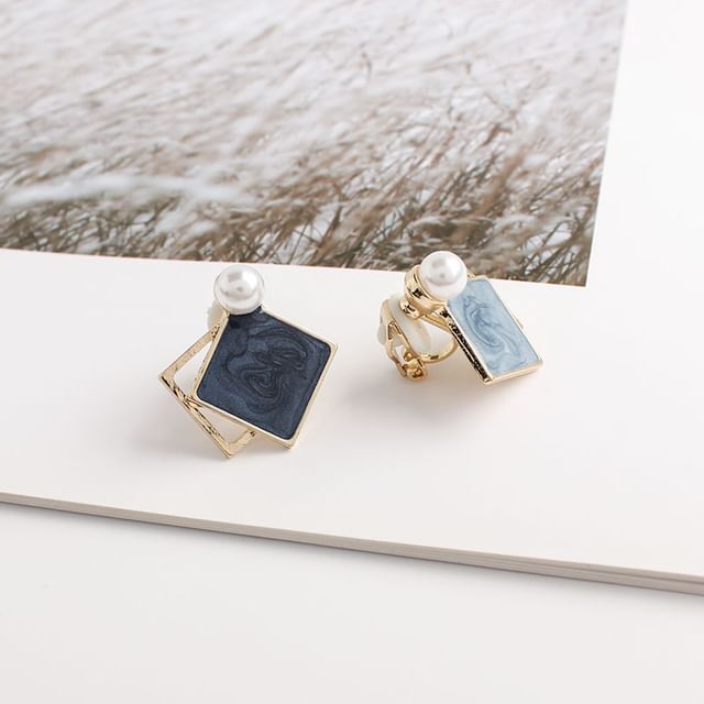 Stud / On Clip Pearl Geometric Earring Faux
