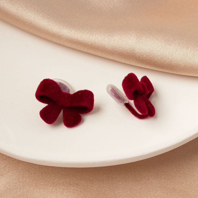 / Bow Earring On Clip Stud