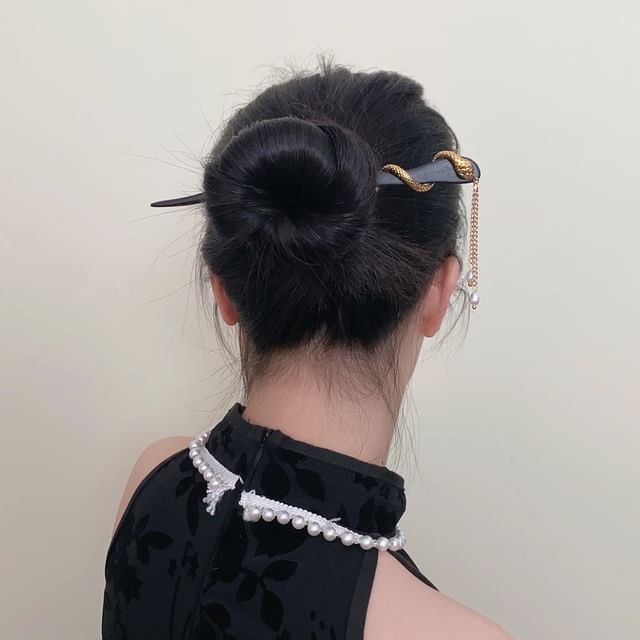 Faux Stick Fringed Hair Snake Pearl