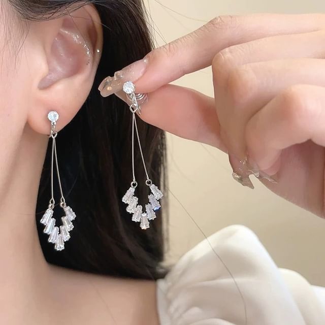 On Rhinestone Clip Earring / Geometric Drop