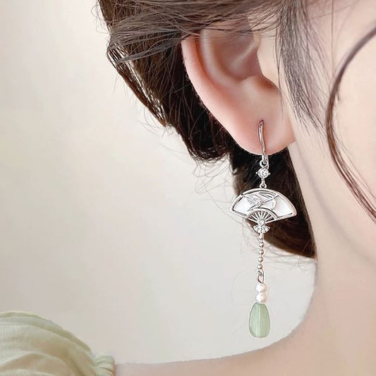 Clip Faux Fan Drop On Jade / Earring
