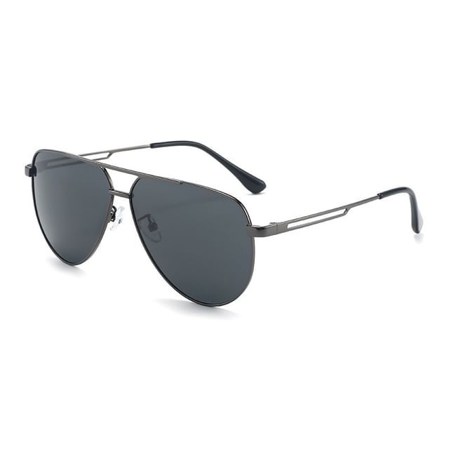 Metal Aviator Sunglasses