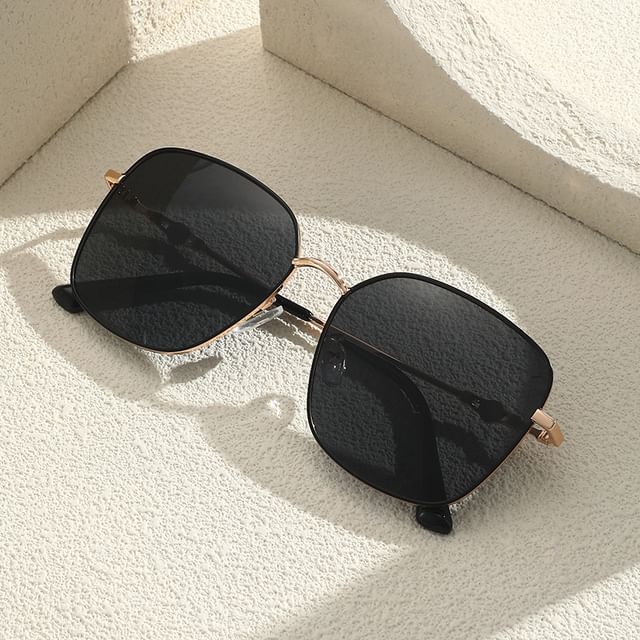 Geometric Frame Sunglasses
