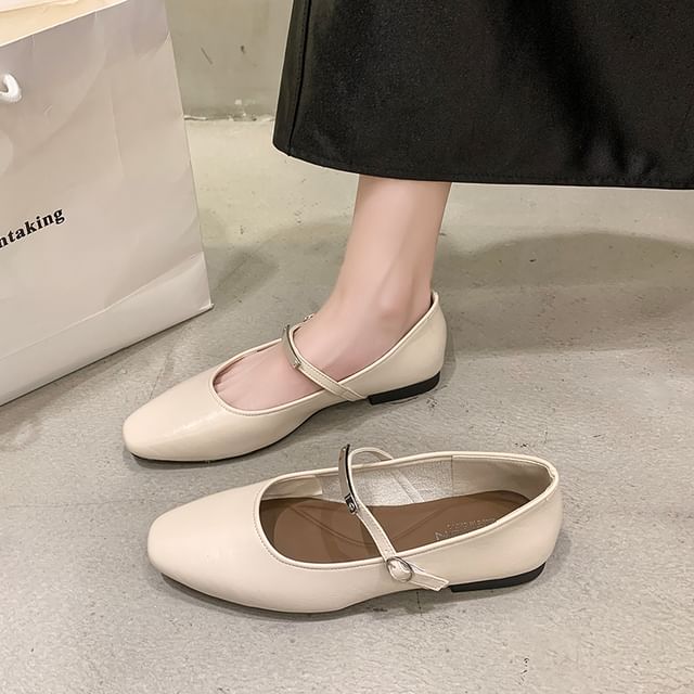 Metal Jane Buckle Mary Shoes Accent