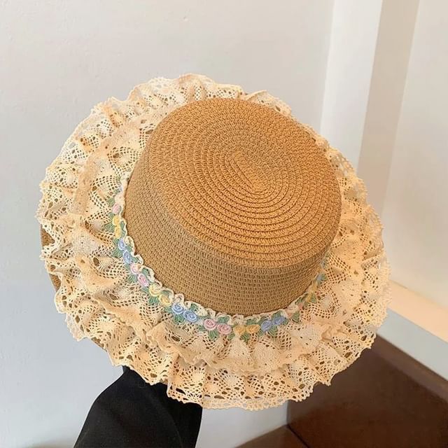 Applique Ruffle Hat Floral