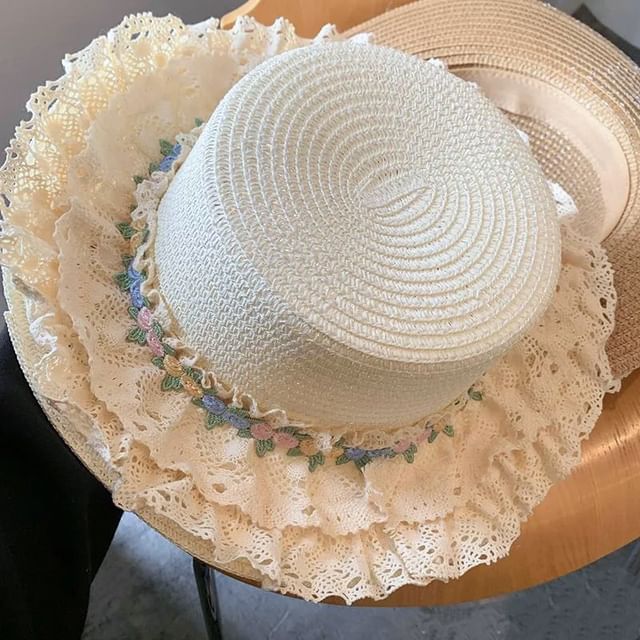 Applique Ruffle Hat Floral