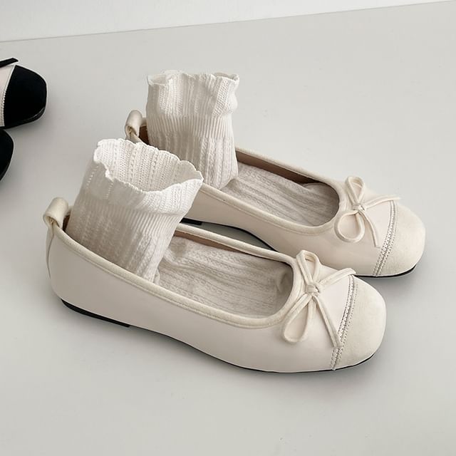 Bow Leather Flats Patent