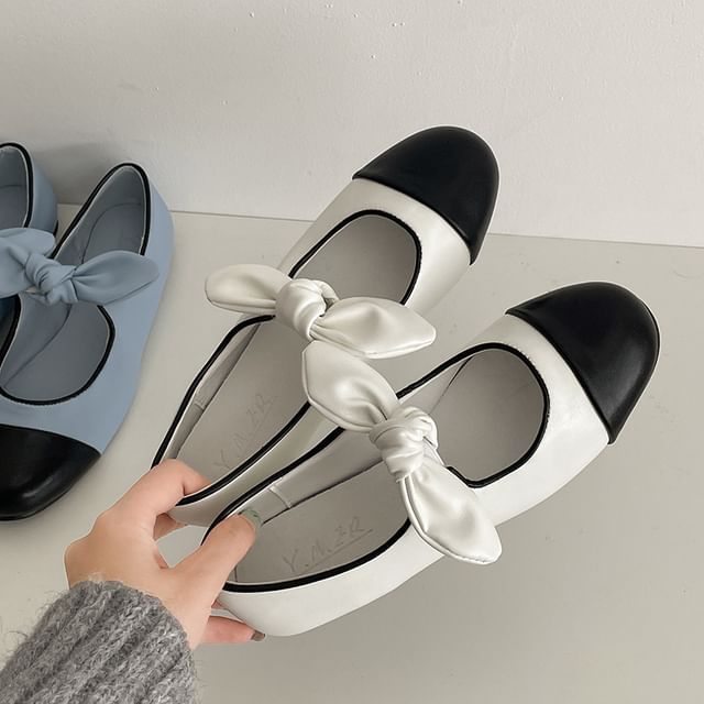 Bow Faux Mary Jane Leather Flats Accent Toe Cap